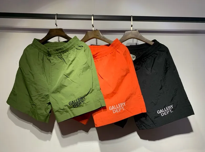 Model 702 P150 quick-drying windbreaker shorts Gallery Dept real shot black, military green, orange red. Hanging racket S. M. L. XL